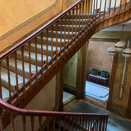 Guest house Conquistador Palace