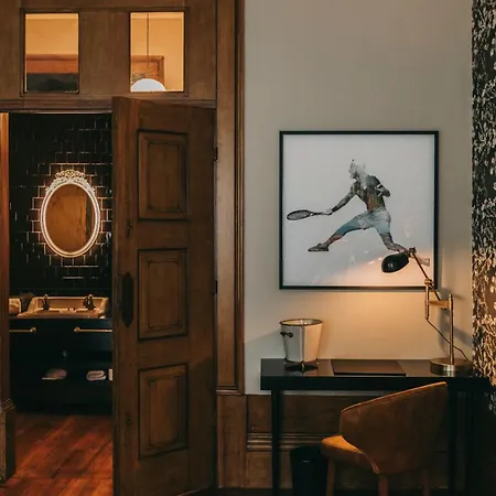 Torel Royal Court 5*