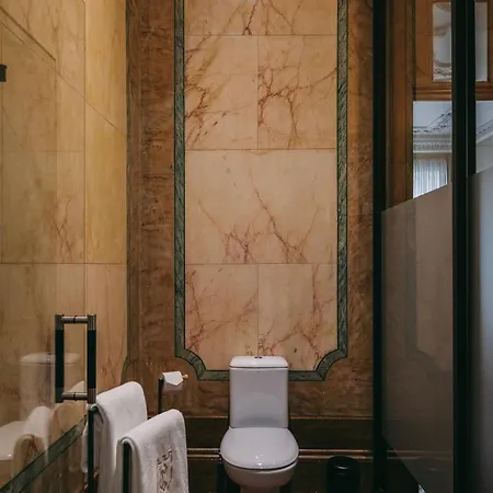 Torel Royal Court فندق غيمارايش