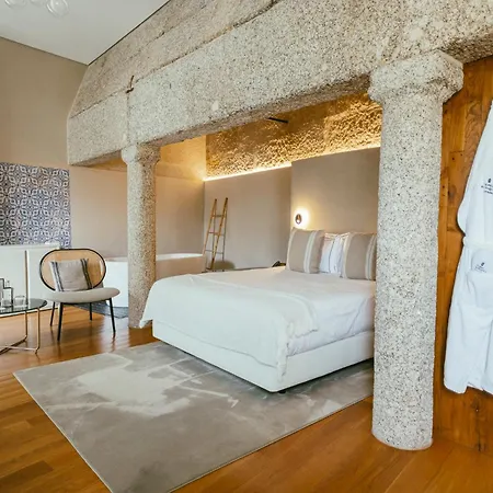 فندق Torel Royal Court 5*