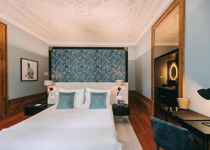 Torel Royal Court 5* Guimarães