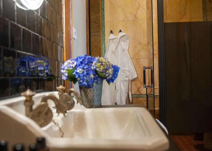 Torel Royal Court 5*